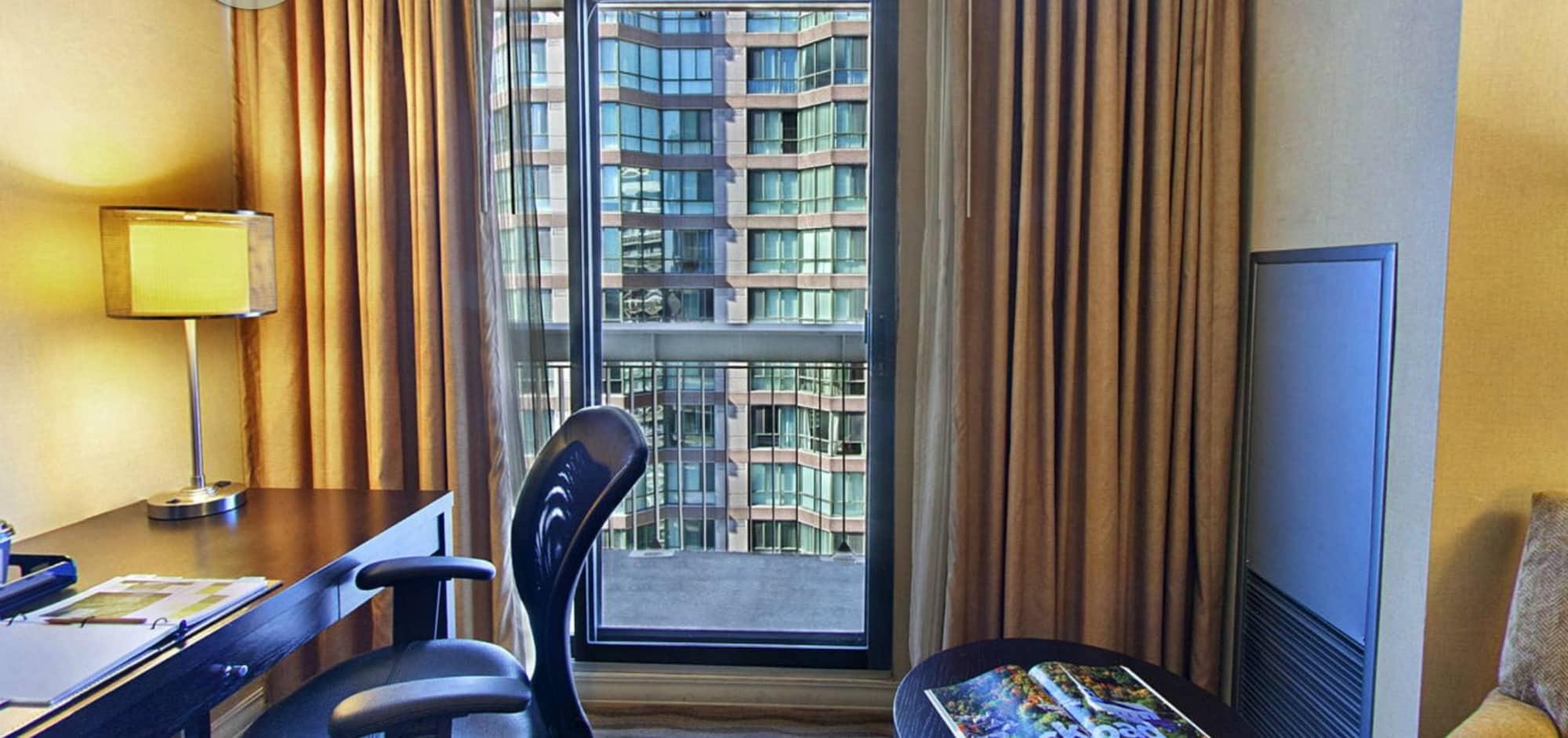 Chelsea Hotel Toronto Exterior photo